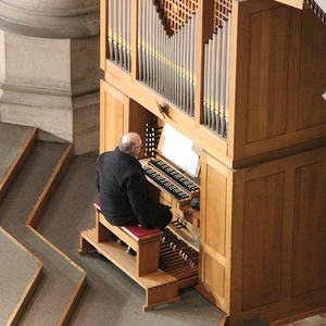 ... begleitet von Wolfgang Kreuzhuber an der Orgel!